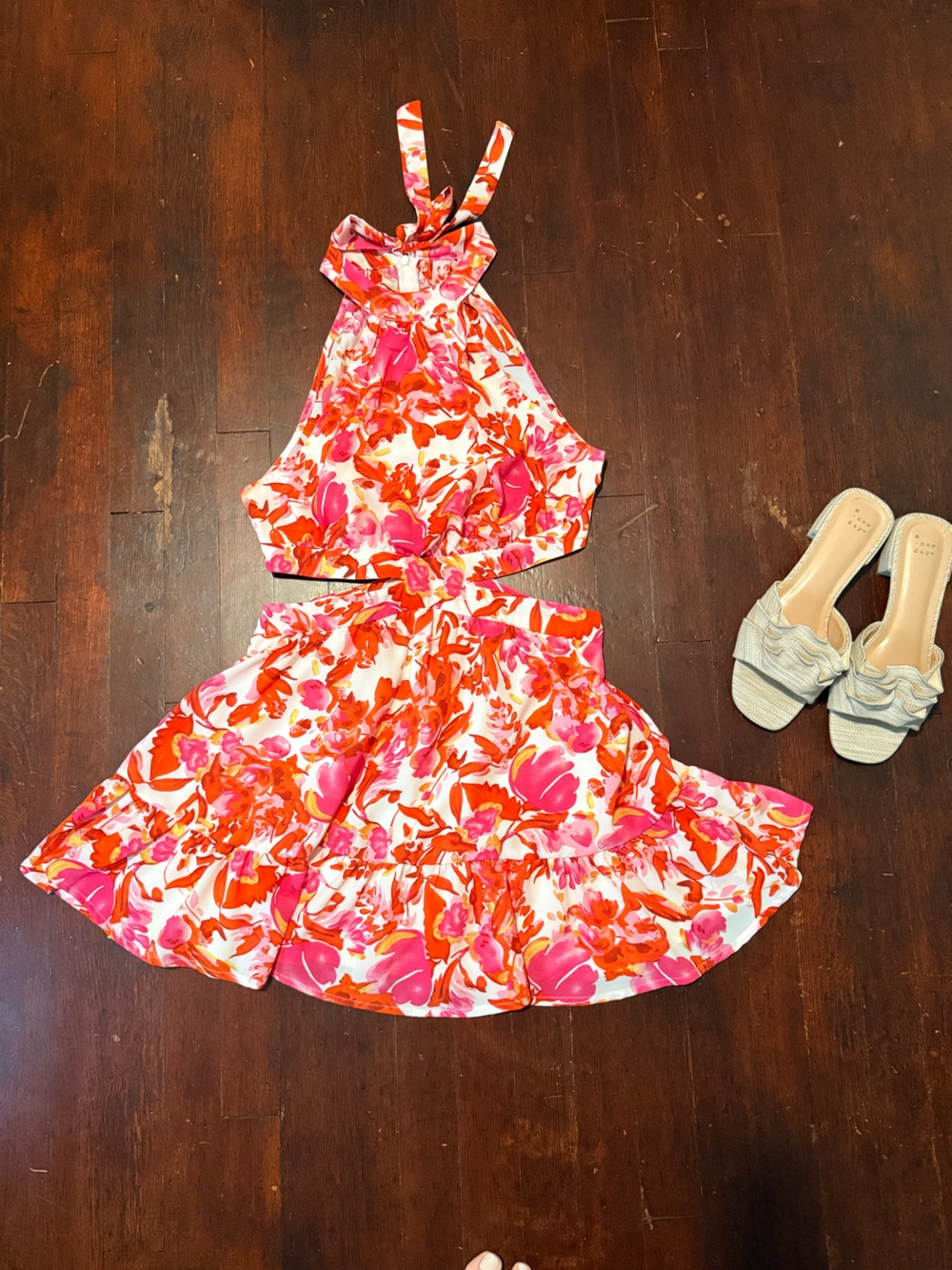 Floral Print Cut-Out Waist Halter Dress Size Small